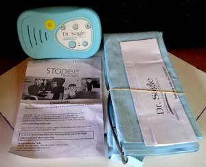 lot 472 image: Therapee Bedwetting System Dr Sagie Pee Alert Stopee Bed Alarm