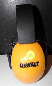 lot 514 image: DeWALT EAR PROTECTION HEADPHONES