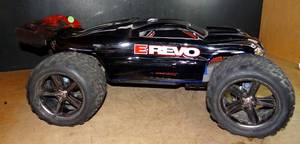 lot 519 image: LARGE Traxxas E-Revo 2.0 RC Car