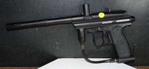 lot 526 image: Spyder Aggressor Paintball Gun - LIKE NEW