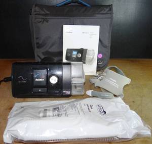 lot 559 image: ResMed Airsense 10 Autoset CPAP Machine with Humidifier wCase, New Hose, & Mask - TESTEDWORKS $$$