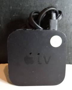 lot 582 image: APPLE A1469A STREAMING DEVICE WITH POWER CORD