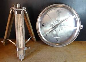 lot 604 image: VINTAGE Great Lakes - Large Compass Tripod End Table $$$