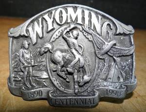 lot 631 image: LIMITED EDITION (OF 10000) WYOMING BELT BUCKLE - SISKIYOU BUCKLE COMPANY