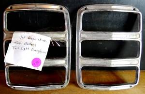 lot 639 image: RARE FIND - 1964-1966 Ford Mustang Tail Brake Light Bezels OEM C4ZB-13449