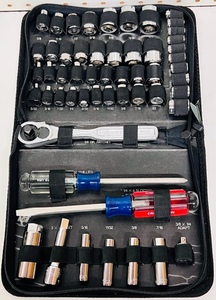 lot 30 image: Sears Craftman 52-Piece Mechanics Tool Kit