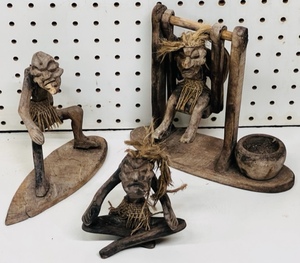 lot 35 image: Three Primitive Hand-Carved Wooden Tiki African Figures