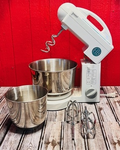 lot 12 image: Hamilton Beach Chef Mix 275 Watt 12 Speed Stand Mixer WElectronic Sensor Speed, Mixing Bowls, Dough Hook Set, &amp Retractable Power Cord