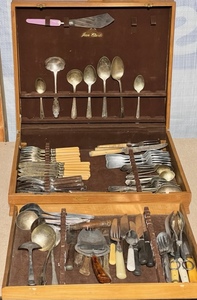lot 15 image: AntiqueVintage Jean-Claude Flatware in Wooden Case W Other Assorted Brands