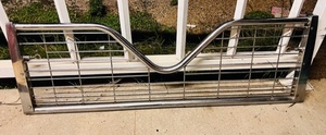 lot 17 image: Chrome Pickup Tailgate for Trucks That Pull Gooseneck Trailers