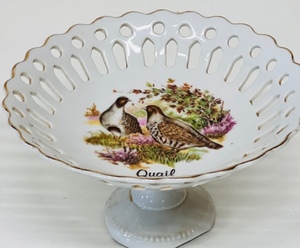 lot 103 image: Decorative Quail Candy Dish W24kt Gold Accents