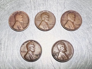 lot 133 image: Five 1936 Lincoln Wheat Pennies