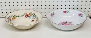 lot 144 image: Vintage Sunny Craft Hand-Crafted Bowl WGold Trim &amp Baum Brothers Maria Gold Trim Serving Bowl