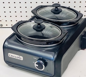 lot 152 image: Crock-Pot SCCPMD1-CH Hook Up Double Oval Connectable Two 1-Quart Slow Cooker&nbsp