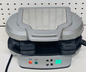 lot 153 image: Hamilton Beach - Dual Stainless Breakfast Sandwich Maker Model 25490A Type ST30&nbsp