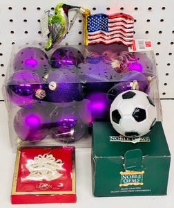 lot 163 image: Twenty Premium Christmas Ornaments - Including Merck Familys Old World Christmas, Noble Gems, Lenox, &amp Garden Ridge