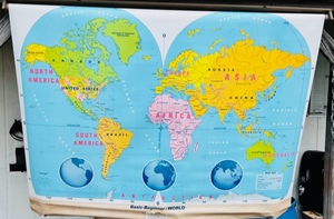 lot 174 image: Concept Basic Beginner World Pull Down Map