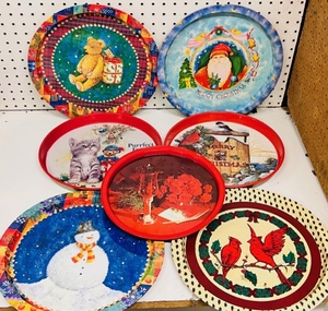 lot 232 image: Seven (7) Metal Serving Trays for Leaving Santas Cookies in Style - Including Two (2) from 1992 Giordano Art