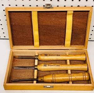 lot 245 image: Benjamins Best 3 Piece High Soeed Steel Pen Turning Chisel Set