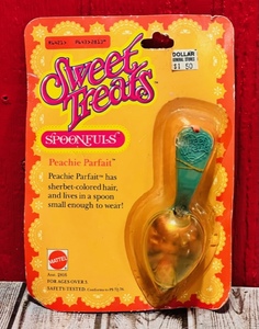 lot 301 image: 1978 Mattel Sweet Treats Spoonfuls Peachie Parfait WGreen Spoon