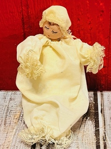 lot 355 image: Vintage Wooden Hand-Painted Primative Infant Doll