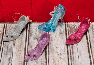 lot 368 image: Four (4) Left High Heal Shoe Ornaments