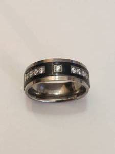lot 42 image: Selection of rings - Titanium