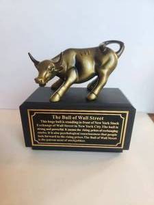 lot 46 image: The Bull of Wall Street statue