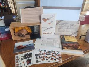 lot 109 image: Selection of Pipe related items - Pipe crafting and more