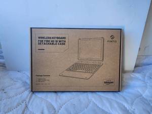 lot 194 image: Fintie wireless keyboard for fire HD 10 with detachable case - never opened
