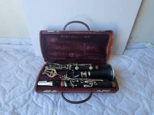 lot 179 image: Vintage Pan-American wood clarinet