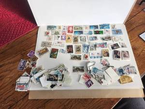 lot 205 image: Collection of hundreds of stamps