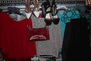 lot 8 image: Womens Clothing In a variety of Sizes and Colors