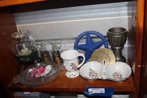 lot 51 image: Mixture of Home Dcor Pieces, See Photos