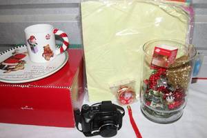 lot 67 image: Christmas Items and Other Misc things, See Description and Photos