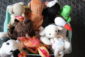 lot 161 image: Generous Amount of Beanie Babies as shown in pictures (all have Hang Tags)
