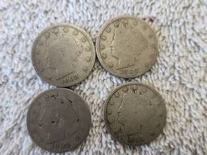 lot 63 image: Selection of 4 vintage V-Nickels - 1895, 1899, 1902, and 1903