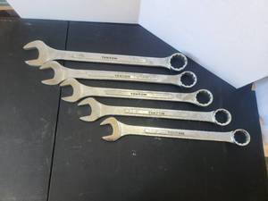 lot 15 image: Selection of 4 Tekton wrenches - 1-516, 1-38, 1-716, and 1-58
