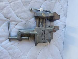 lot 21 image: Brink & Cotton 150 mini vice