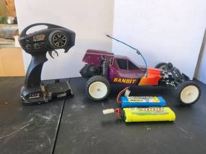 lot 30 image: Bandit RC car (SU)