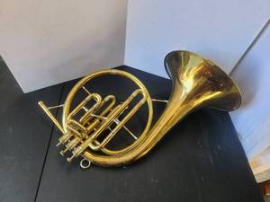 lot 33 image: Vintage Ambassador French horn