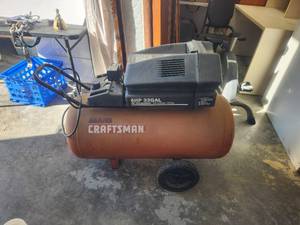 lot 133 image: Craftsman Air Compressor - 6Hp 33 gallon - works, need heavier cord (SU)