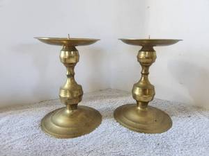 lot 117 image: Pair of brass candlestick holders