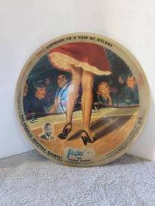 lot 124 image: Vintage R755 Vogue the picture record