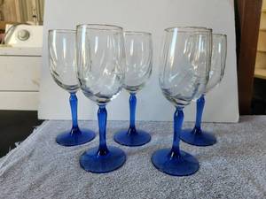 lot 161 image: Selection of 5 blue stemmed wine glasses