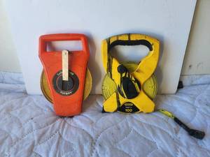 lot 232 image: Selection of 2-reel tape measures