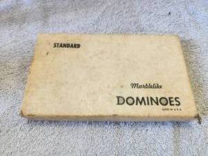 lot 250 image: Set of red Dominos