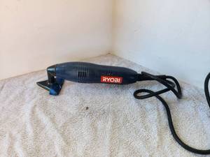 lot 192 image: Ryobi oscillating multi tool