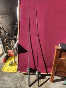lot 220 image: Zebco reel and Old Henry Rod and Telescoping rod and reel