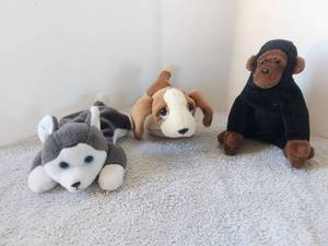lot 216 image: Selection of Beanie Babies